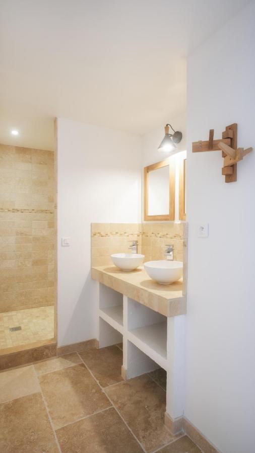 L'Ostal - Bed & Breakfast - Chambres Et Suites De 25 A 40M2 - Spa Saint-Hilaire-dʼOzilhan Buitenkant foto